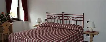 בית חווה Mas Dei Chini